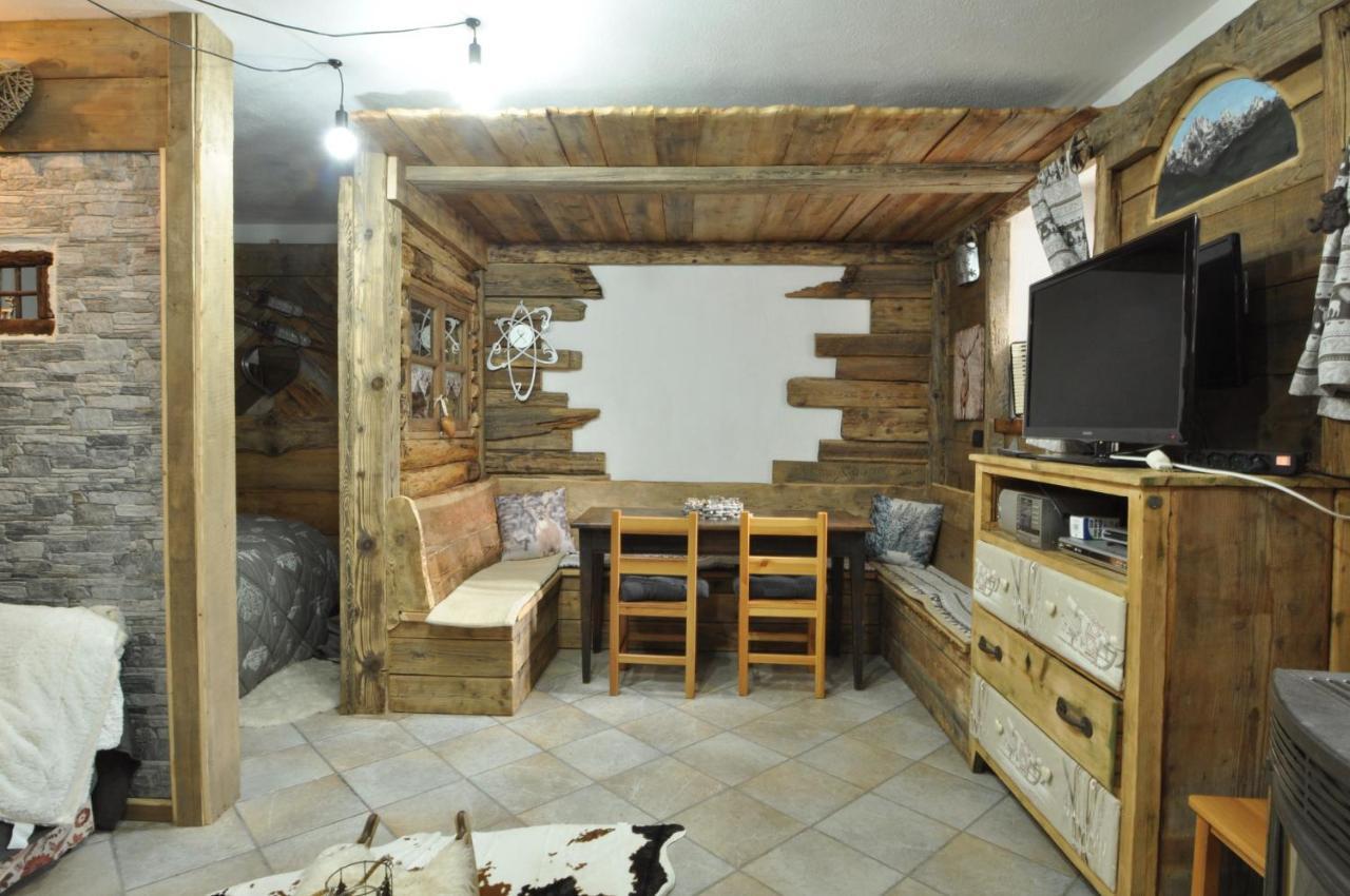 Magnifica Tavernetta Di La Thuile Zewnętrze zdjęcie